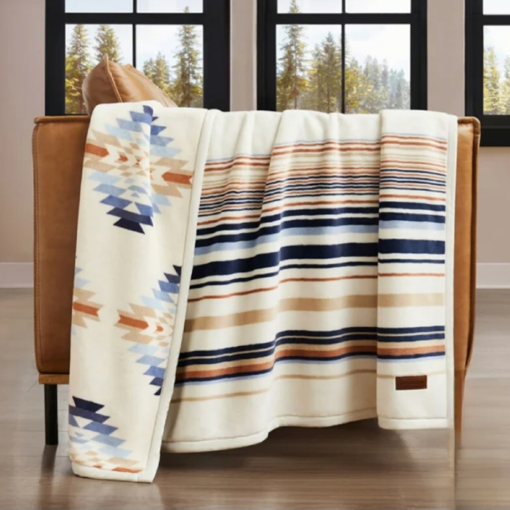Pendleton Reversible Plush Throw Blanket Savanna Stripe Velvety Cozy 50"x70"